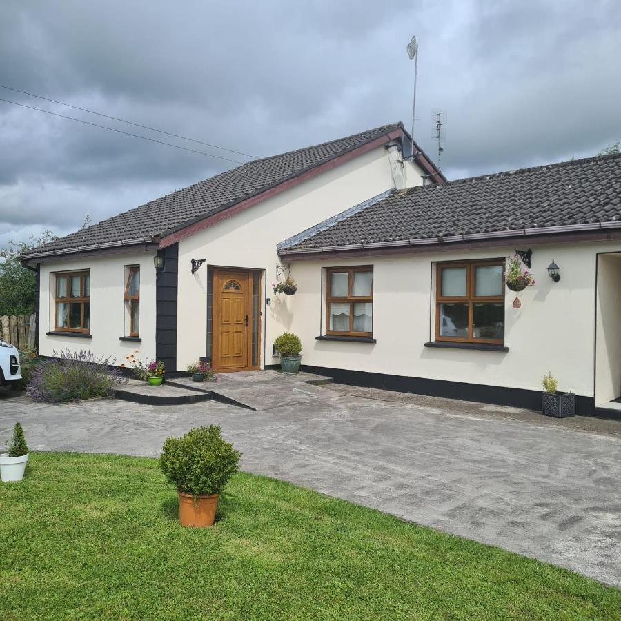Milltown Apartment Galway Esterno foto